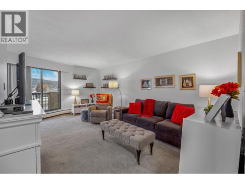 305-4288 15th Ave, Prince George, BC, V2M5K6 | Card Image