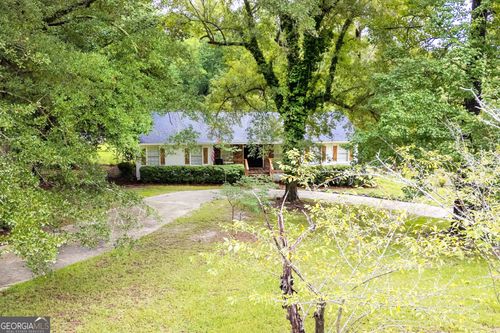 218 Rebel Dr, Macon, GA, 31211-7134 | Card Image