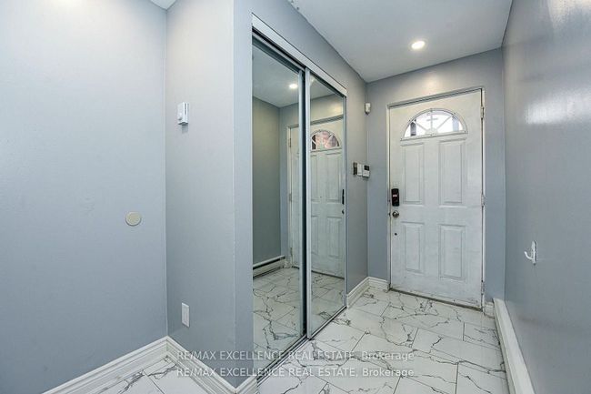 10 - 54 Briar Path, Condo with 4 bedrooms, 2 bathrooms and 1 parking in Brampton ON | Image 4