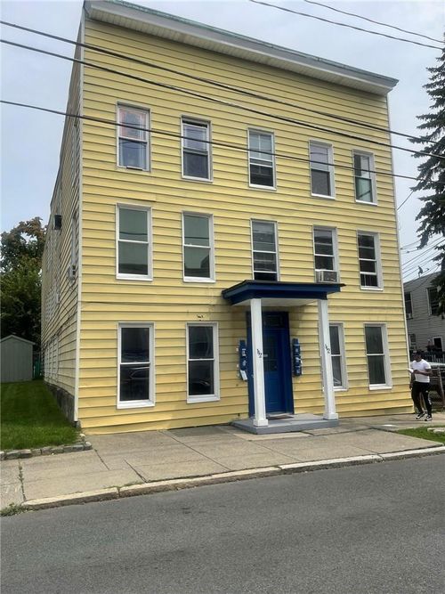 112 Main St, Cohoes, NY, 12047-4430 | Card Image