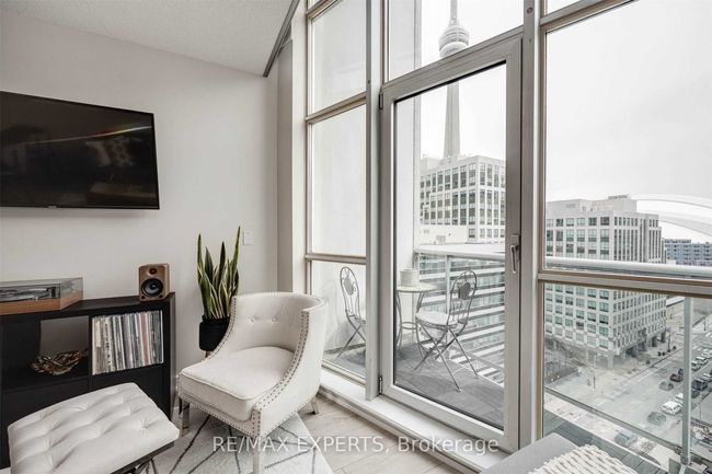 LPH14 - 36 Blue Jays Way, Condo with 2 bedrooms, 2 bathrooms and null parking in Toronto ON | Image 14