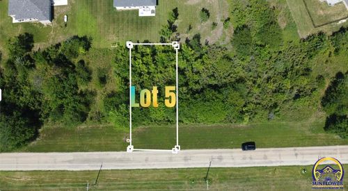 7780 Lake Ridge Pkwy, Ozawkie, KS, 66070 | Card Image