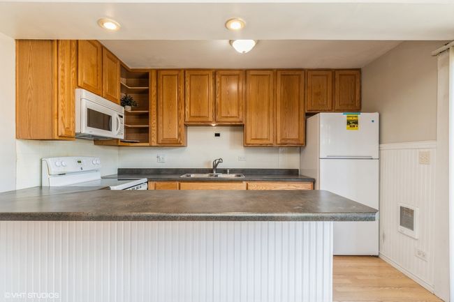 APT-3 - 23 Jamaica Colony, Condo with 0 bedrooms, 1 bathrooms and 2 parking in Fox Lake IL | Image 7