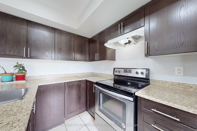 107 - 2 Dunsheath Way, Condo with 2 bedrooms, 2 bathrooms and 1 parking in Markham ON | Image 12