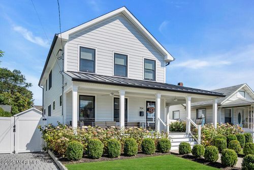 704 15th Ave, Belmar, NJ, 07719-2712 | Card Image