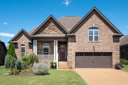 2011 Stonebrook Cir, Mount Juliet, TN, 37122-4573 | Card Image