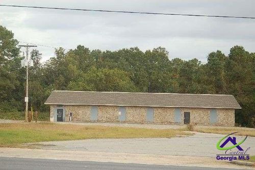2070 Watson Blvd, Warner Robins, GA, 31093-3634 | Card Image