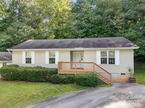 13 Dawson Pl, Asheville, NC, 28803-1364 | Card Image