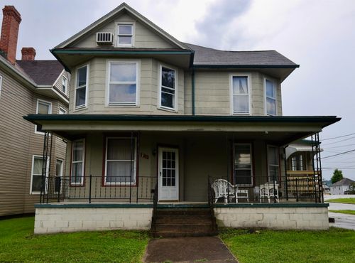 200 2nd St, Elkins, WV, 26241-3806 | Card Image