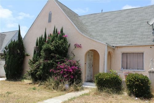 1657 S Fairfax, Los Angeles, CA, 90019 | Card Image