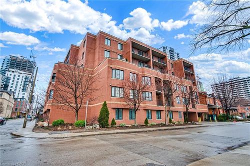 401-47 Caroline St N, Hamilton, ON, L8R2R6 | Card Image