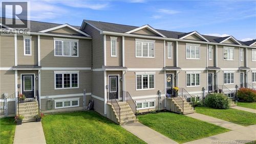 178 James St, Fredericton, NB, E3G0N8 | Card Image
