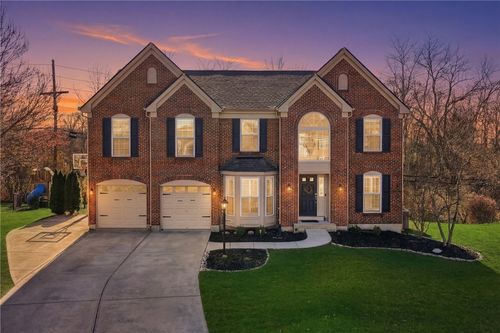 118 Hounds Run, Loveland, OH, 45140-5431 | Card Image