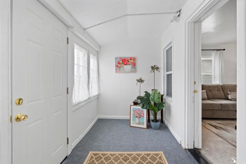 6590 Huron River Dr, South Rockwood, MI, 48179-9702 | Card Image