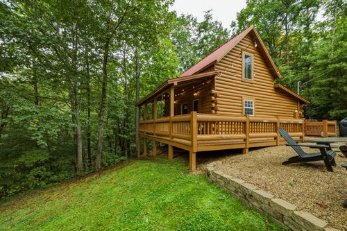 1005 Daisy Ct, Sevierville, TN, 37876 | Card Image