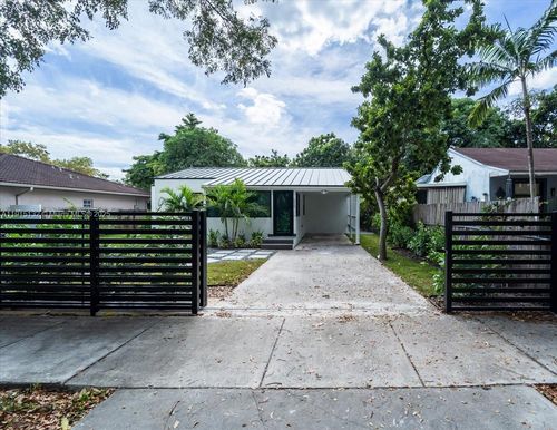 5220 Sw 6th St, Coral Gables, FL, 33134-1152 | Card Image