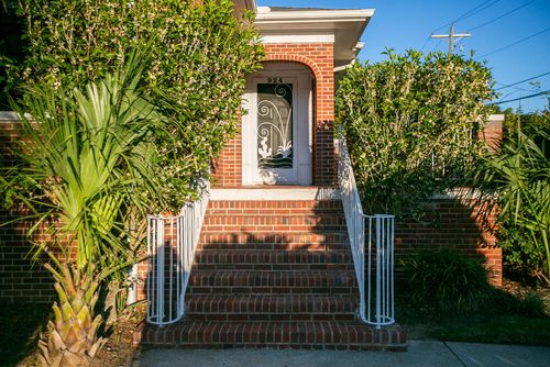 924 Ashley Ave, Charleston, SC, 29403-3404 | Card Image