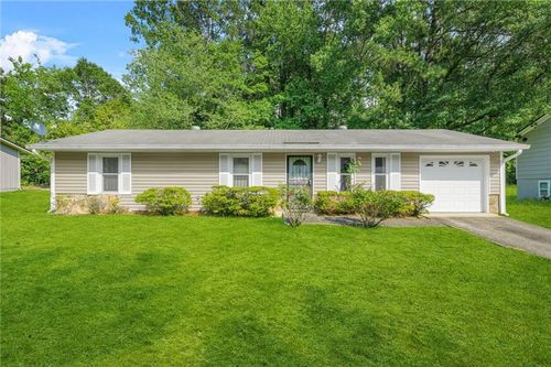 2454 Fairway Cir Sw, Atlanta, GA, 30331-7108 | Card Image