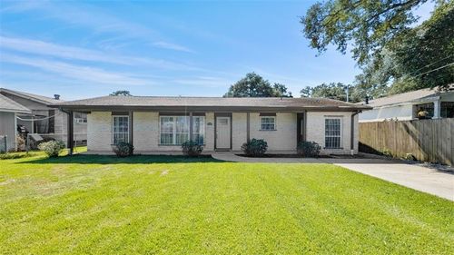 507 E 2nd St, Belle Chasse, LA, 70037-2705 | Card Image