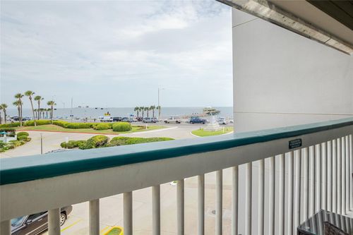 257-6102 Seawall Blvd, Galveston, TX, 77551-2031 | Card Image