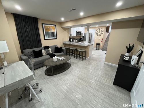 1-73 Spring St, New Haven, CT, 06519-2338 | Card Image