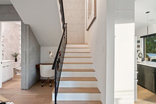 Study nook adjacent to stairs | Image 18
