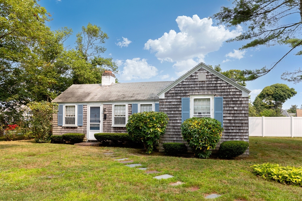 Alden Way, Hyannis, MA 02601