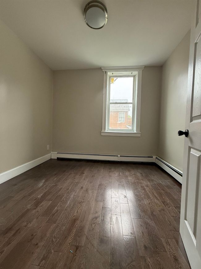 APT-2R - 970 Broadway, House other with 2 bedrooms, 2 bathrooms and null parking in Bayonne NJ | Image 5