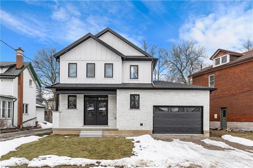 42 Rich Ave, Cambridge, ON, N1R2A5 | Card Image