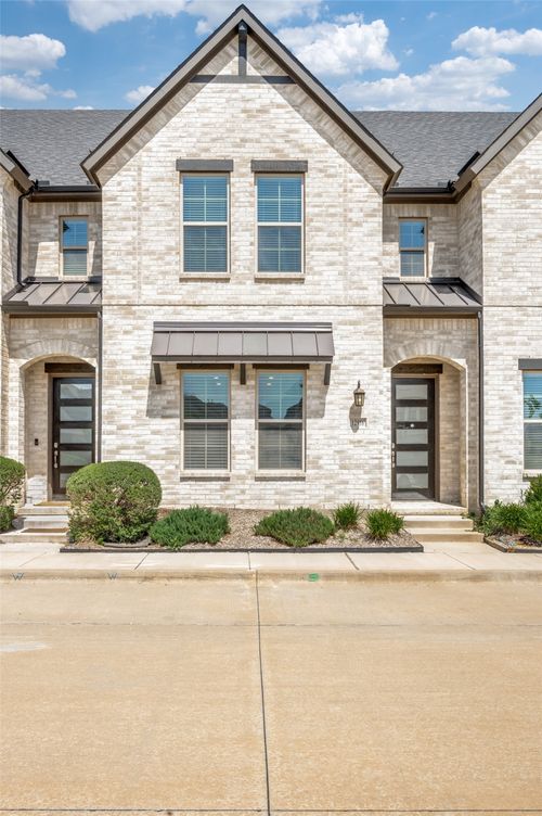 12986 Jk Ojha St, Farmers Branch, TX, 75234-4886 | Card Image