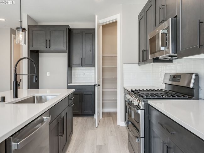 917 Nw 178 Th Way, House other with 3 bedrooms, 3 bathrooms and 2 parking in Ridgefield WA | Image 10