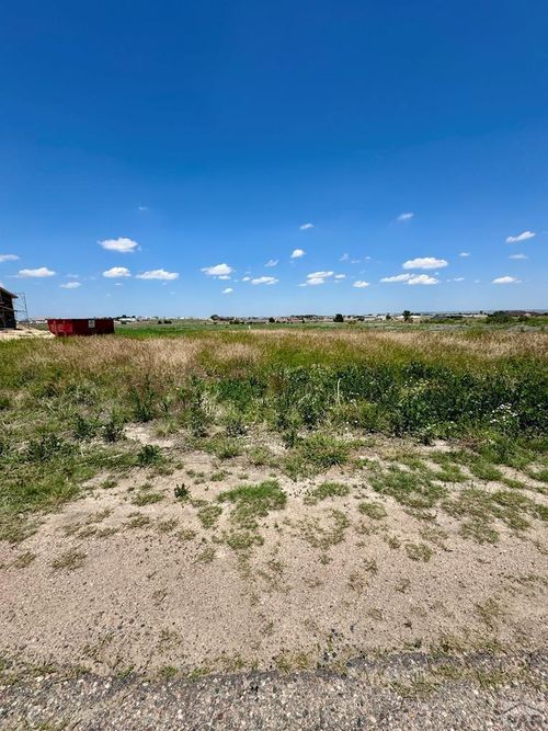 733 E Clarion Dr, Pueblo West, CO, 81007-1585 | Card Image