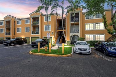 101 - 2251 W Preserve Way, Condo with 2 bedrooms, 1 bathrooms and null parking in Miramar FL | Image 1