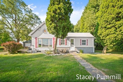 6174 W Edgar Rd, Six Lakes, MI, 48886-9757 | Card Image