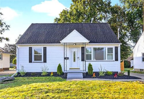 1375 Westwood Dr Nw, Warren, OH, 44485-1981 | Card Image