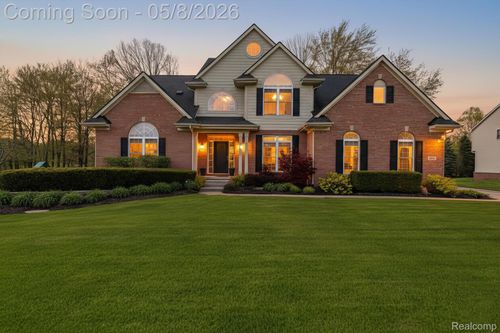 458 Kent Way, White Lake, MI, 48383-2799 | Card Image