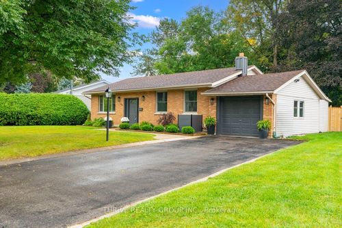 29 Southland Dr, London, ON, N6P1E5 | Card Image
