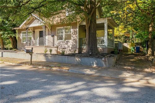 673 Pearce St Sw, Atlanta, GA, 30310-2855 | Card Image