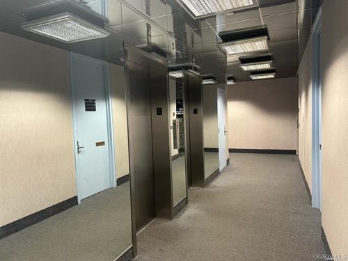 ste-307-107 Northern Blvd, Great Neck, NY, 11021-4309 | Card Image