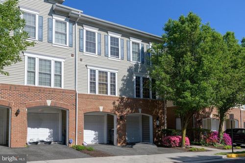 53-7131 Huntley Creek Pl, ALEXANDRIA, VA, 22306-5108 | Card Image