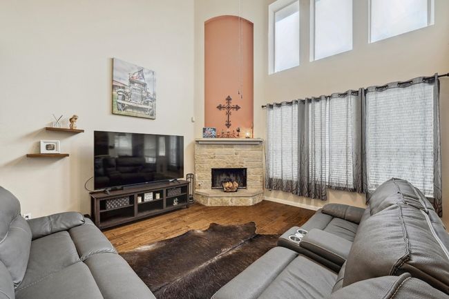 2301 Ambling Trl, House other with 4 bedrooms, 3 bathrooms and 3 parking in Pflugerville TX | Image 4