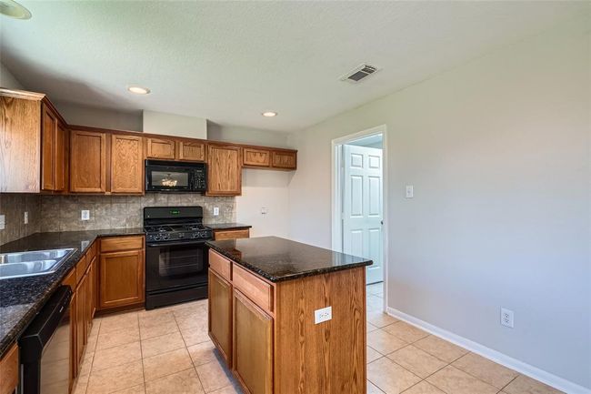 3130 Rendezvous Ct, House other with 4 bedrooms, 3 bathrooms and null parking in Spring TX | Image 6