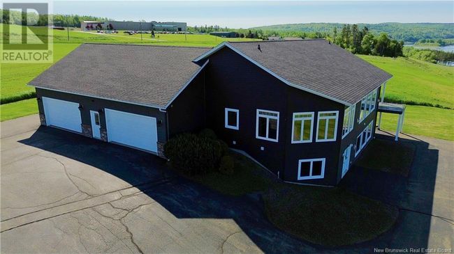52 Mcmullin Rd, House other with 3 bedrooms, 3 bathrooms and null parking in Hartland NB | Image 4