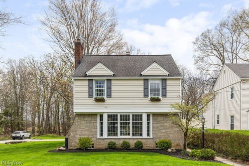 24603 E Oakland Rd, Bay Village, OH, 44140-2753 | Card Image