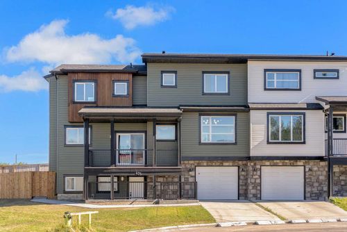 475 34 Ave Ne, Calgary, AB, T2E2J8 | Card Image
