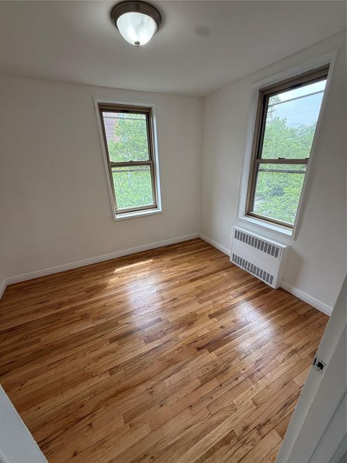 apt-5d-67 Clyde St, Forest Hills, NY, 11375-4016 | Card Image