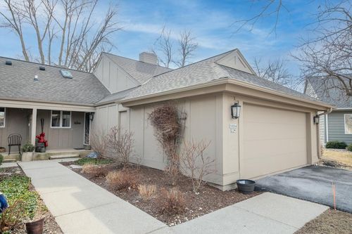 10004 N Holmes Court, Mequon, WI, 53092 | Card Image
