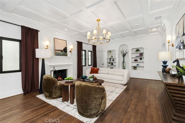 TOP FLOOR LIVING ROOM | Image 26