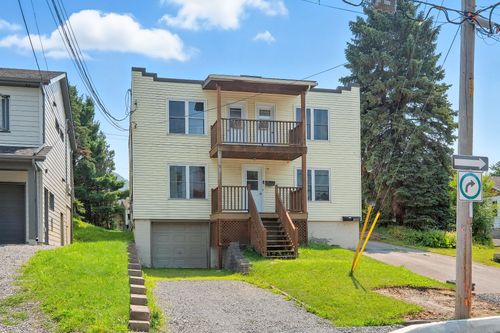 280 Rue Provencher, Mont Saint Hilaire, QC, J3H3M2 | Card Image