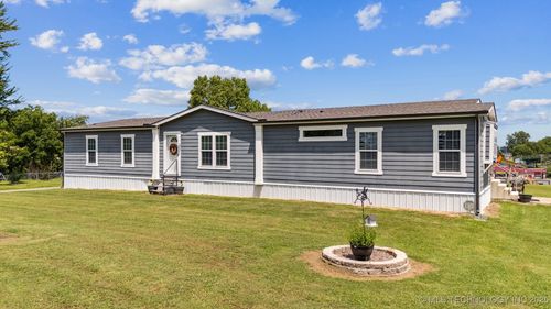 919 W Federal St, Drumright, OK, 74030-3649 | Card Image